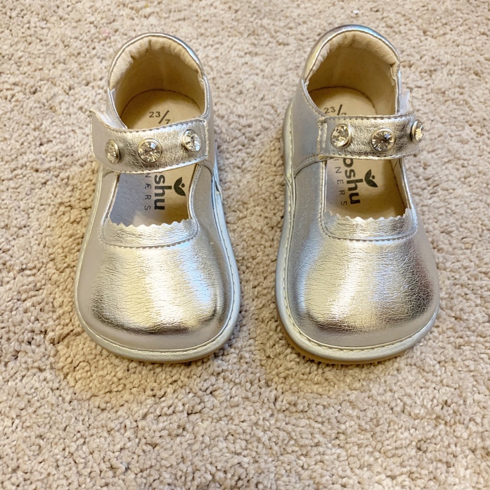 Mooshu squeakers Mary Janes silver rhinestones